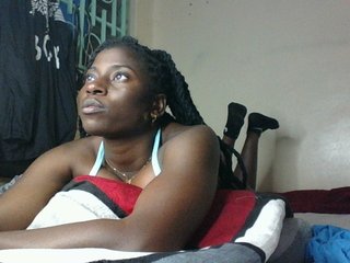 Slutybitch1's Live Webcam