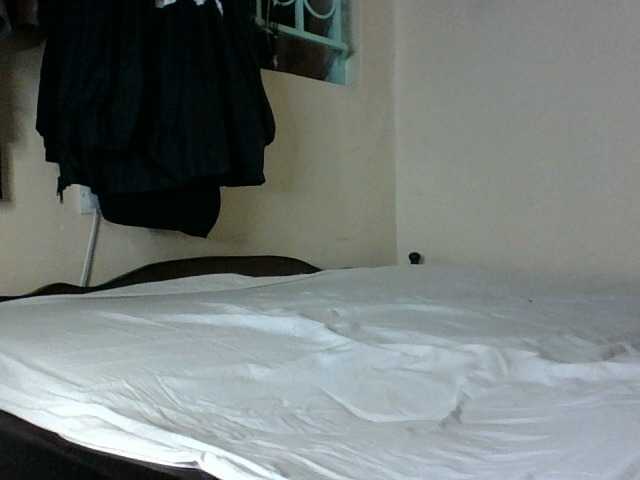 Slutybitch1 — bongacams