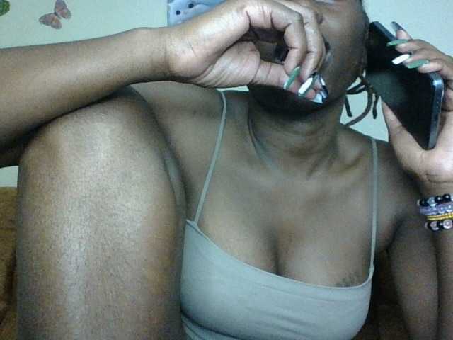 Slutybitch1 Cam en direct sur BongaCams