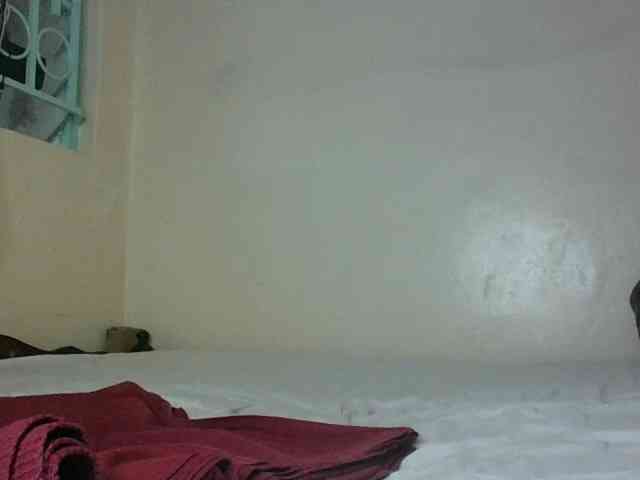 Slutybitch1 webcam