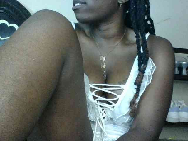 Slutybitch1 webcam