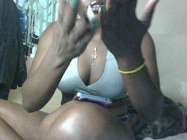 Slutybitch1 webcam