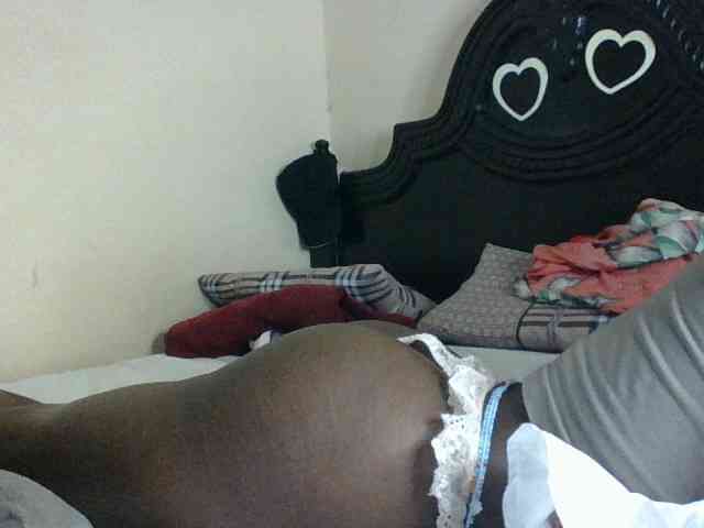 Slutybitch1 webcam