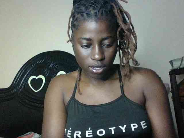 Slutybitch1 webcam