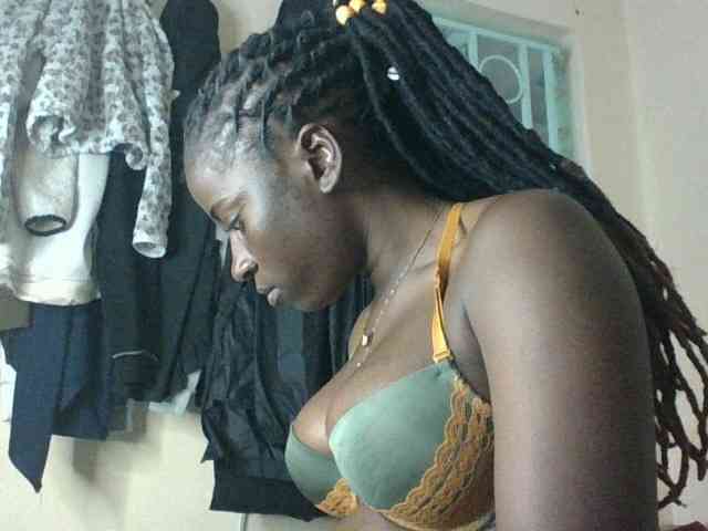 Slutybitch1 webcam
