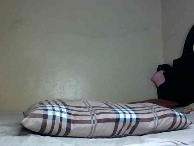 Slutybitch1 webcam