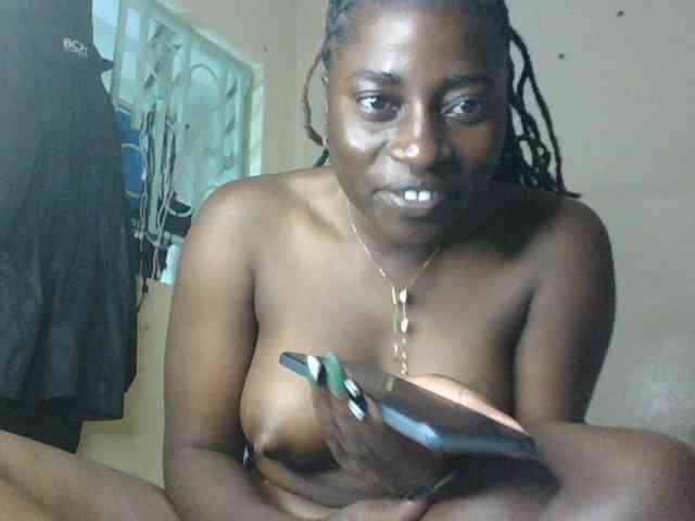 Slutybitch1 webcam