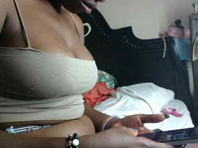Slutybitch1 webcam