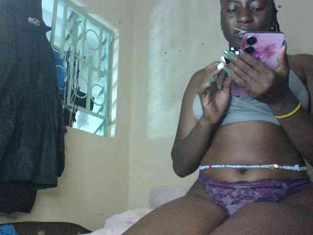 Slutybitch1 webcam