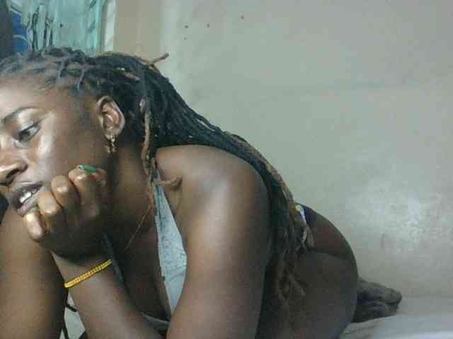 Slutybitch1 webcam