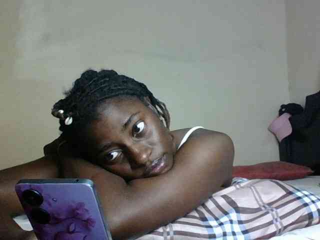 Slutybitch1 webcam