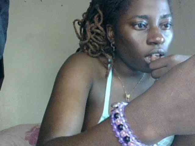 Slutybitch1 webcam