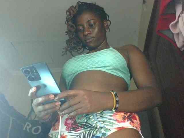 Slutybitch1 webcam