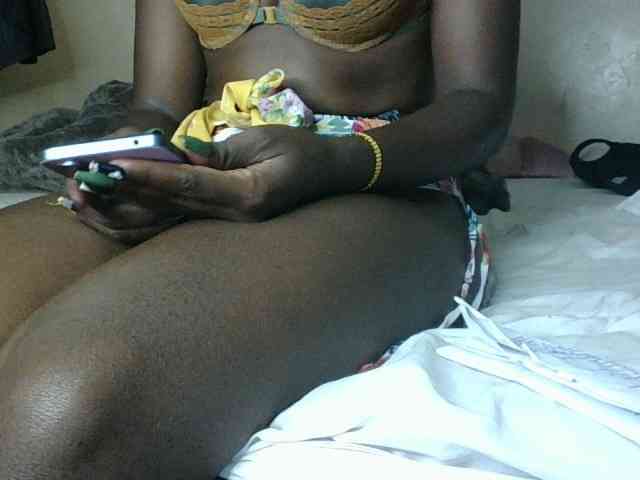 Slutybitch1 webcam