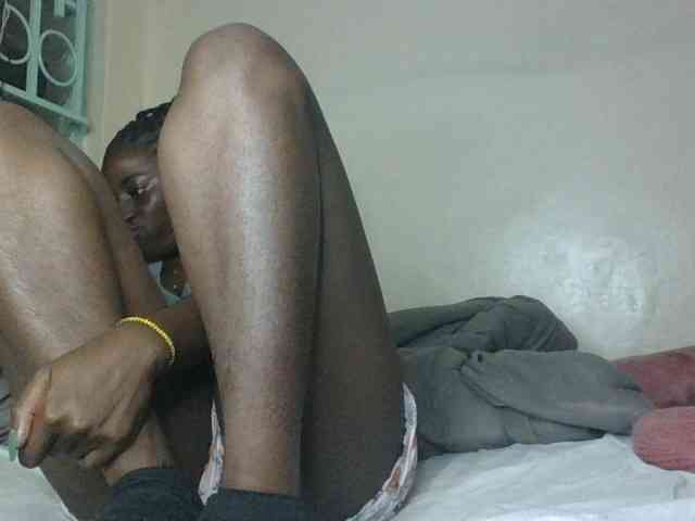 Slutybitch1 webcam