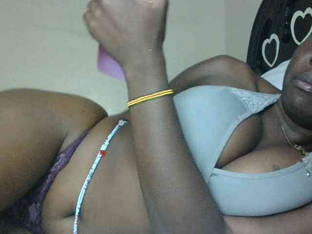 Slutybitch1 webcam