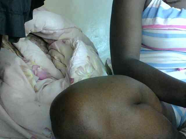 Slutybitch1 webcam