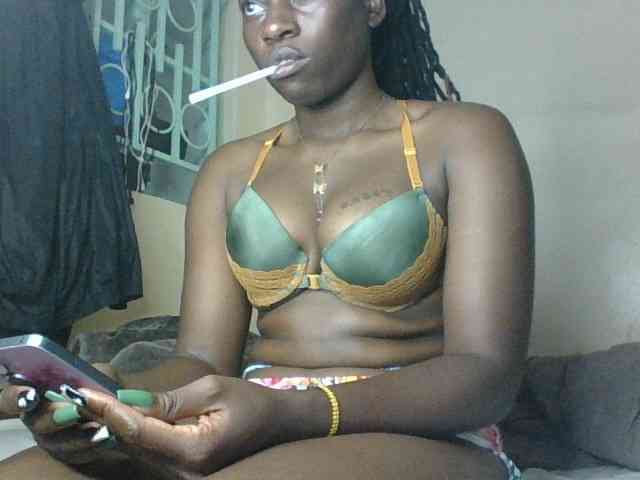 Slutybitch1 webcam