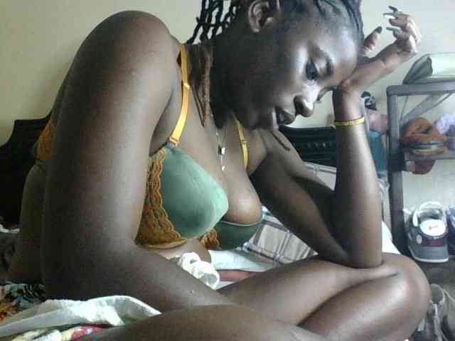 Slutybitch1 webcam
