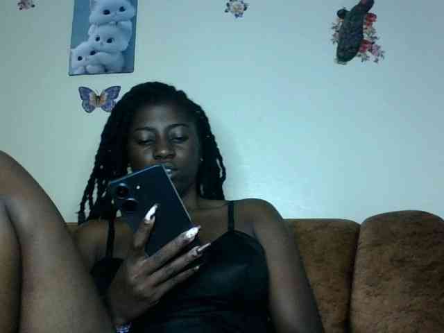 Slutybitch1 webcam