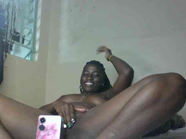 Slutybitch1 webcam