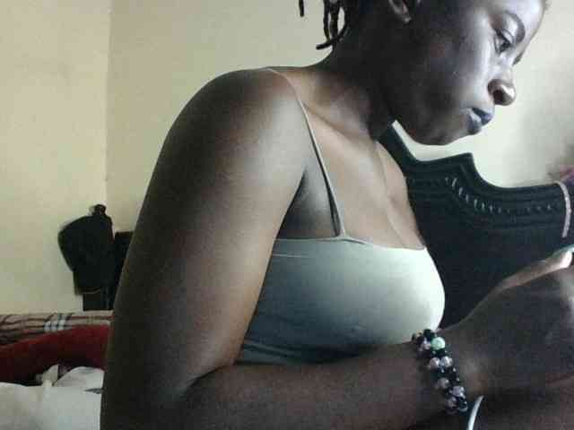 Slutybitch1 webcam