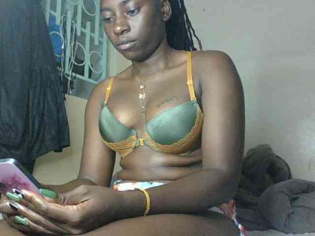 Slutybitch1 webcam