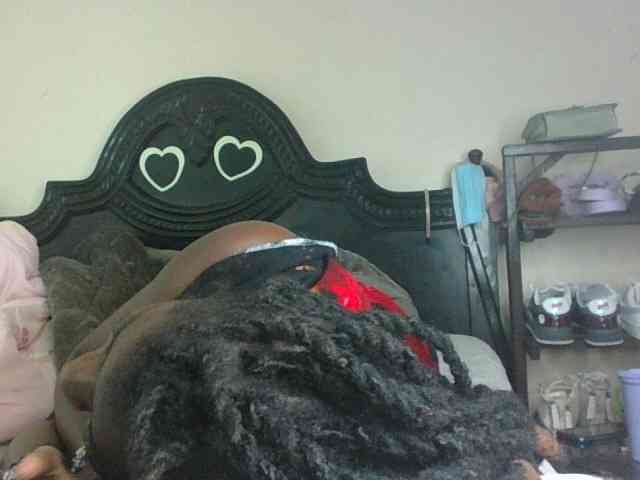Slutybitch1 webcam