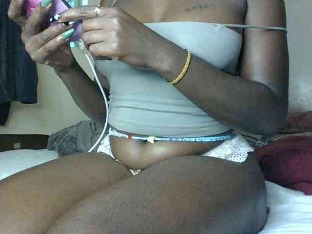 Slutybitch1 webcam