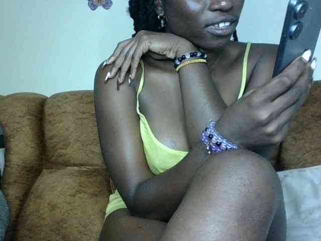 Slutybitch1 webcam
