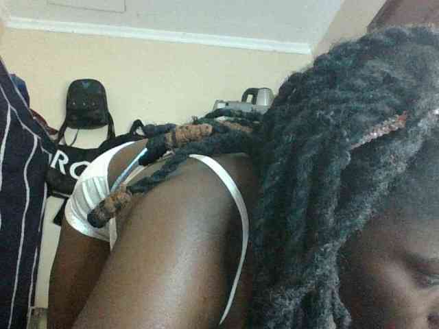 Slutybitch1 webcam