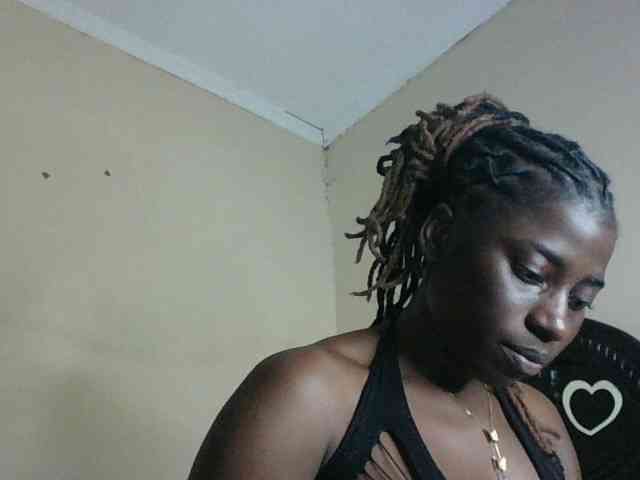 Slutybitch1 webcam