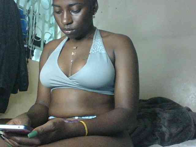 Slutybitch1 webcam
