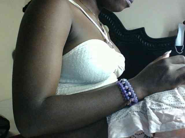 Slutybitch1 webcam