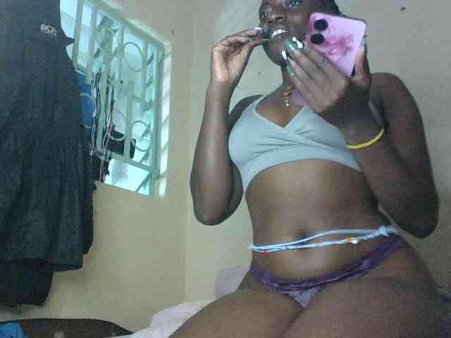 Slutybitch1 webcam