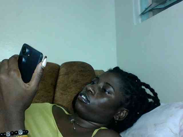 Slutybitch1 webcam