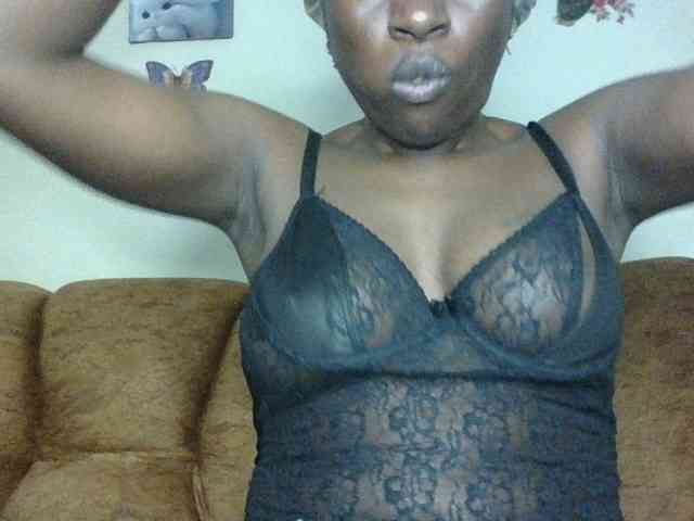 Slutybitch1 webcam