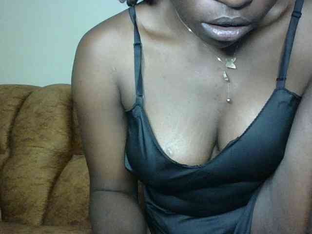Slutybitch1 webcam