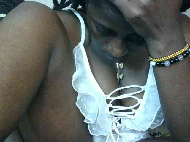 Slutybitch1 webcam