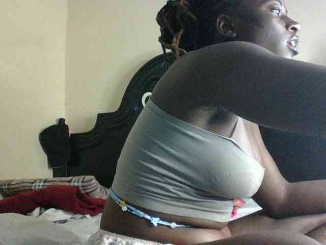 Slutybitch1 webcam