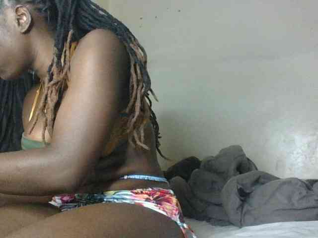 Slutybitch1 webcam