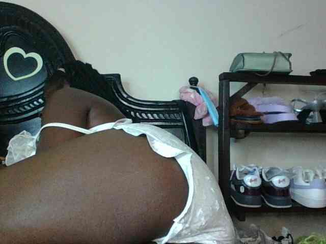 Slutybitch1 webcam