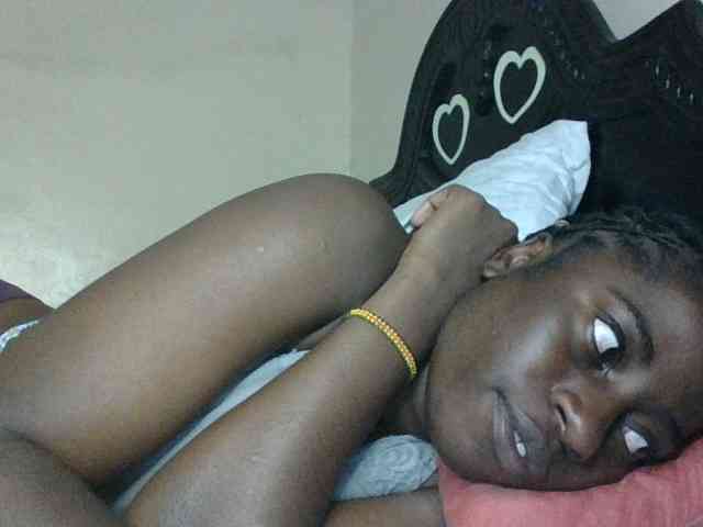 Slutybitch1 webcam