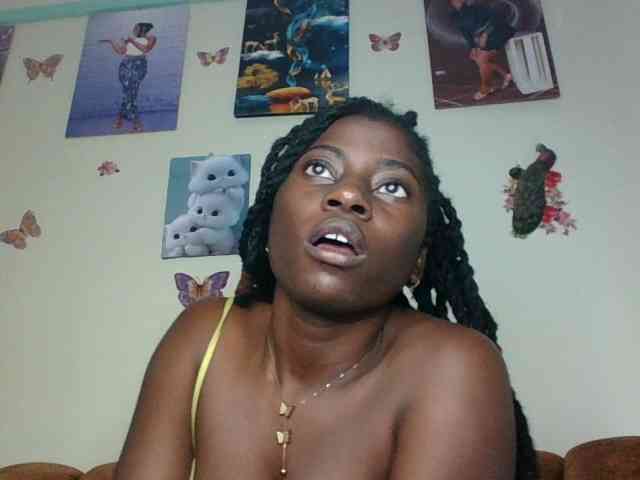 Slutybitch1 webcam