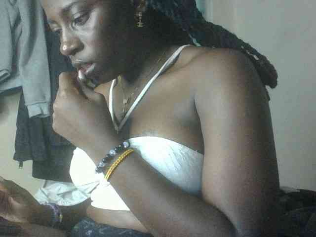 Slutybitch1 webcam