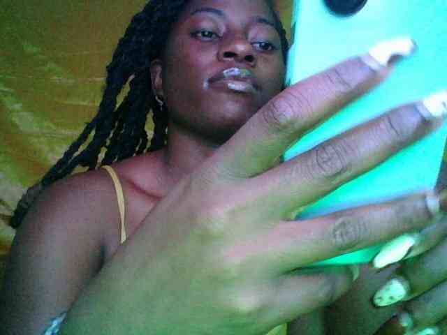 Slutybitch1 webcam