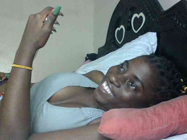 Slutybitch1 webcam