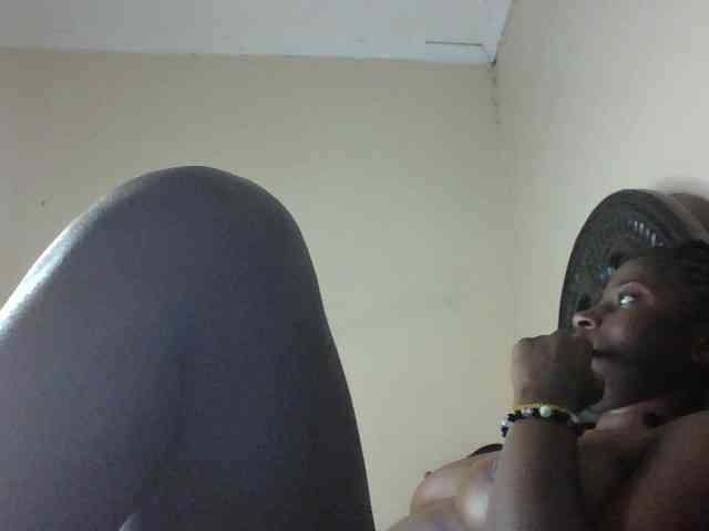 Slutybitch1 webcam