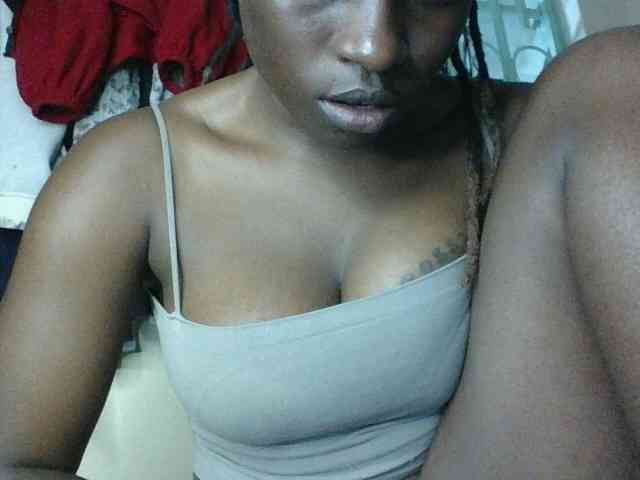 Slutybitch1 webcam