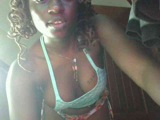 Slutybitch1 webcam